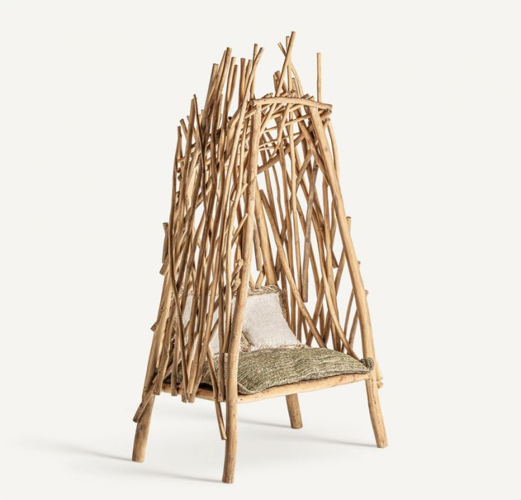 Armchair Neta
