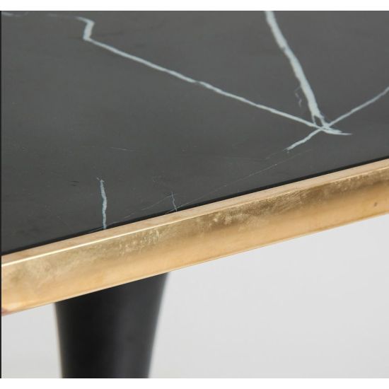 Bar table Than I
