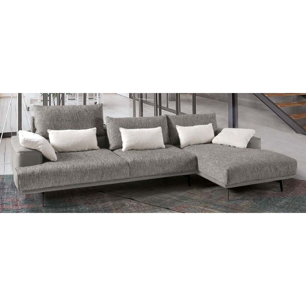 Sofa w/ chaiselong Suot