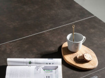 Dinning Table Extendable Crow