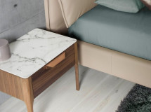 Mesa de Cabeceira Beca
