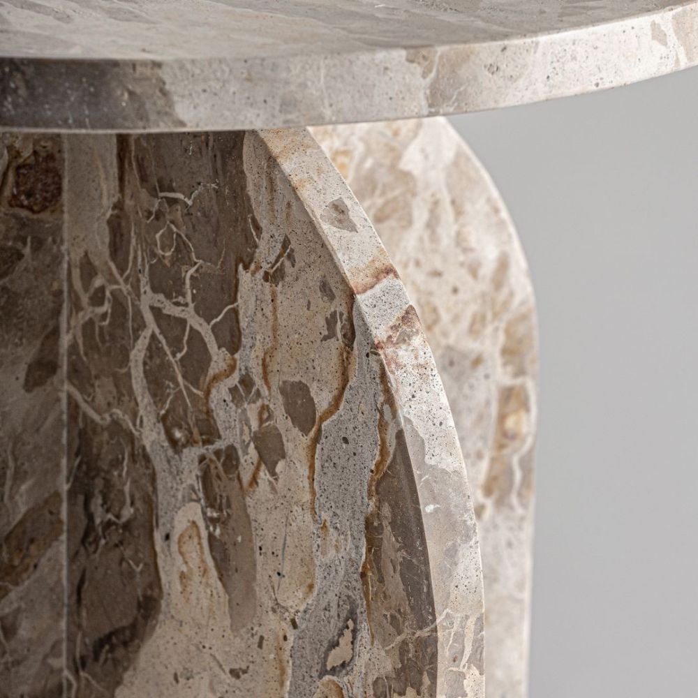 Mesa de Apoio Alessano