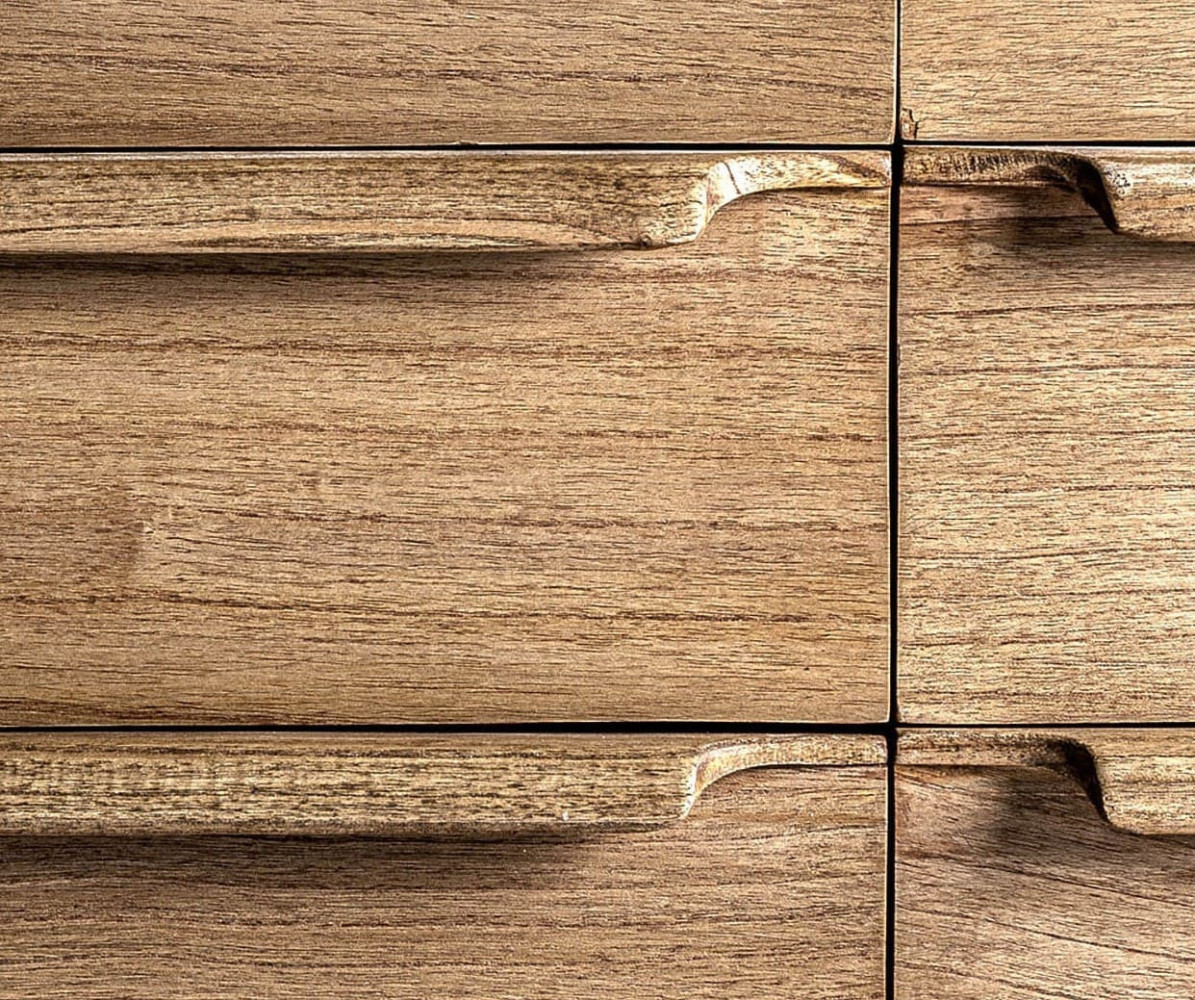 NYRY CHEST OF DRAWERS