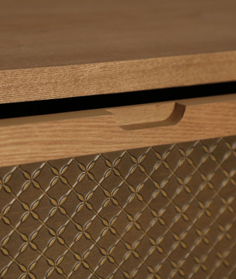 NEVOY CHEST OF DRAWERS
