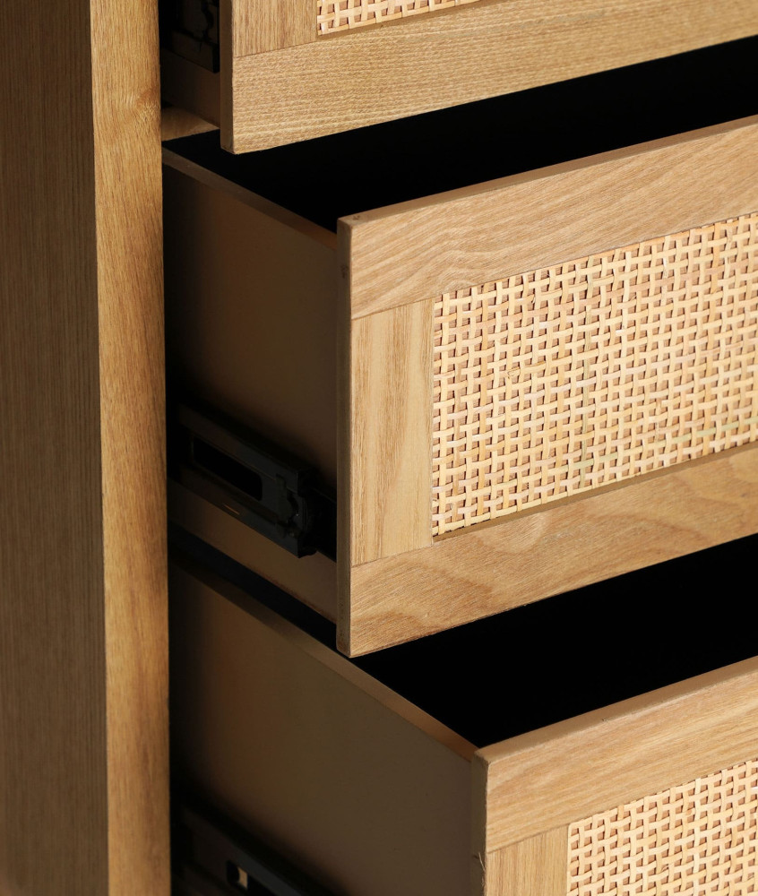 DOAZIT CHEST OF DRAWERS
