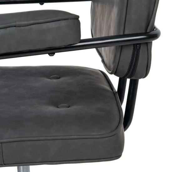 Chair Apikalia