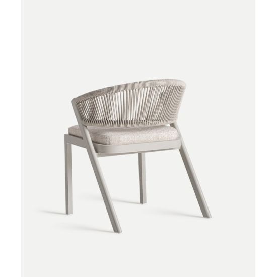 TEGNA CHAIR