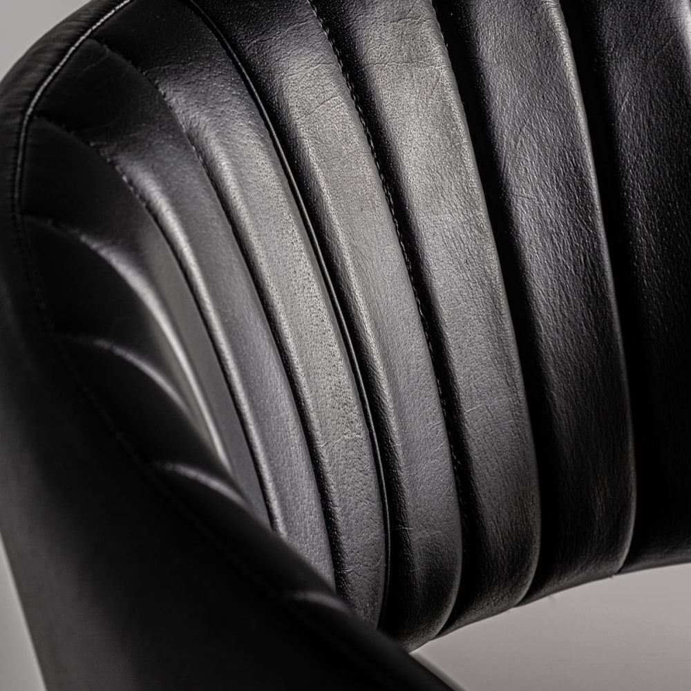 Chair Jarpen